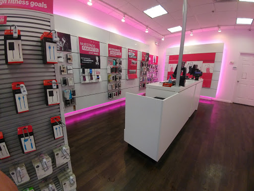 Cell Phone Store «T-Mobile», reviews and photos, 369 George St, New Brunswick, NJ 08901, USA