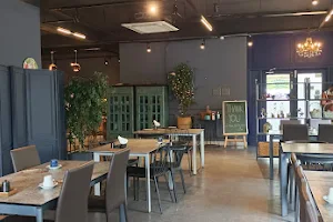 Hana restaurant & cafe image