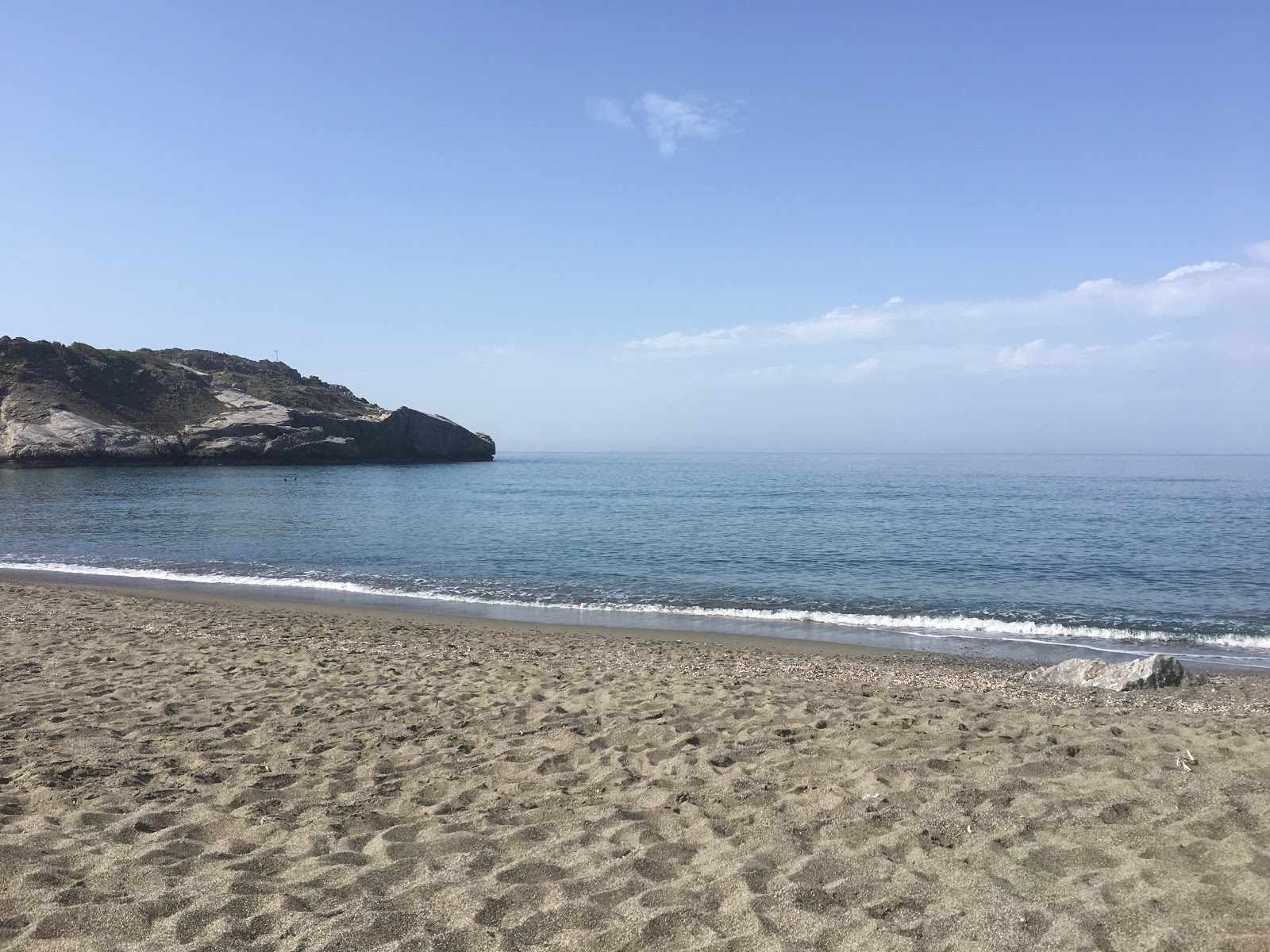 Valokuva Agios Pavlos beach IIista. - suosittu paikka rentoutumisen tuntijoille