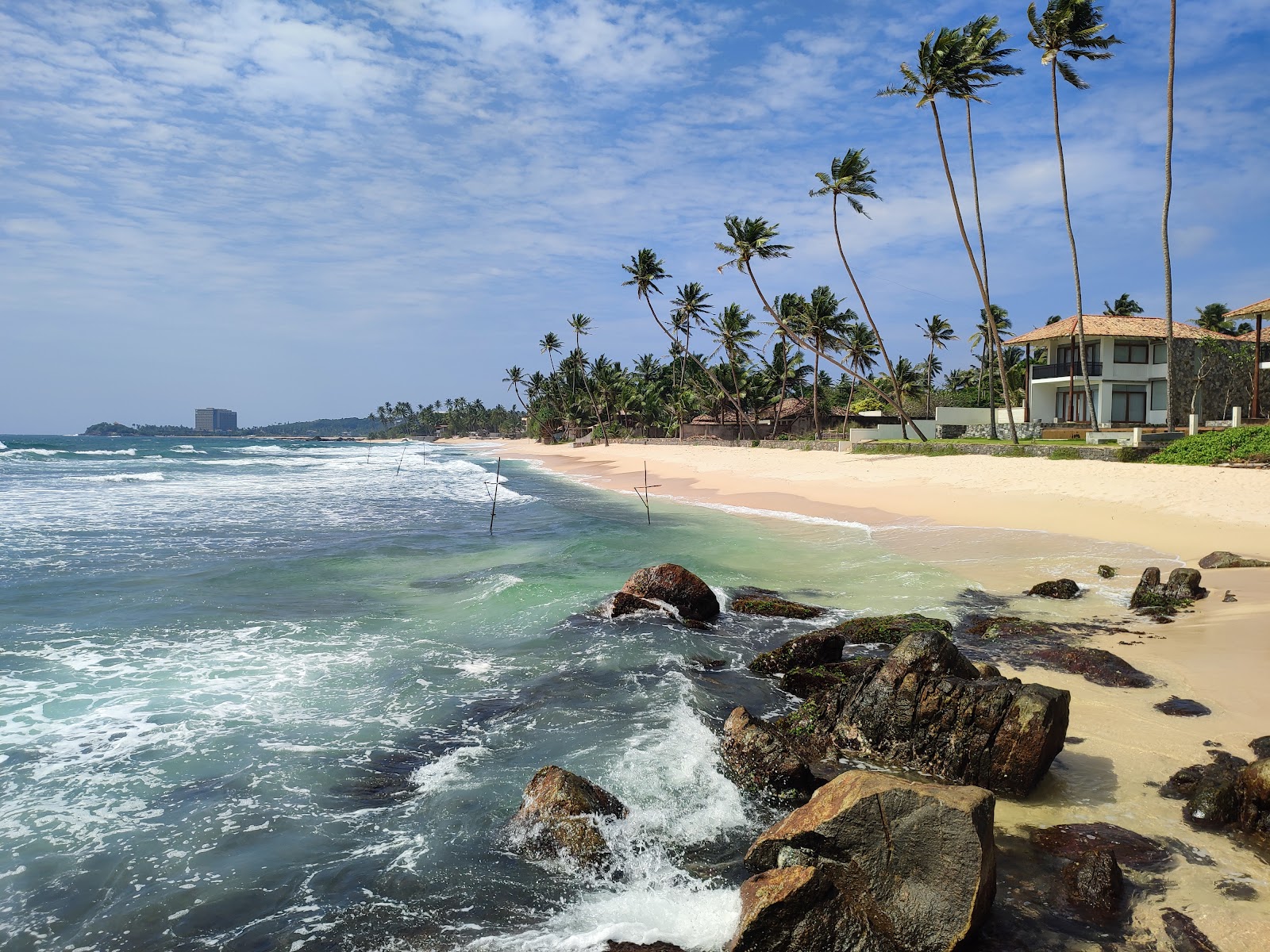 Foto von Dalawella Beach annehmlichkeitenbereich