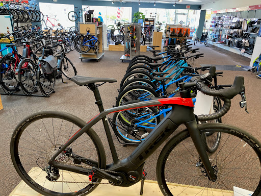 Bicycle Store «American Cycle & Fitness - The Trek Bicycle Stores of Michigan», reviews and photos, 20343 Mack Ave, Grosse Pointe Woods, MI 48236, USA