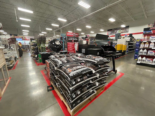 Home Improvement Store «Tractor Supply Co.», reviews and photos, 305 Connector Rd, Georgetown, KY 40324, USA