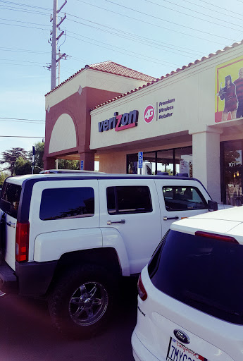 Cell Phone Store «Verizon Authorized Retailer - A Wireless», reviews and photos, 750 S Lincoln Ave #101, Corona, CA 92882, USA