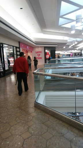 Shopping Mall «Westfarms», reviews and photos, 1500 New Britain Ave, West Hartford, CT 06110, USA