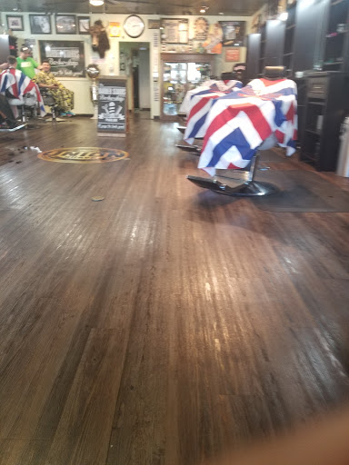 Barber Shop «Barber Starrs Barbershop», reviews and photos, 105 N Main Ave, Gresham, OR 97030, USA