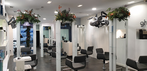 MARIA YUS Peluquería y Estética (Pedro María Ric) en Zaragoza, Zaragoza