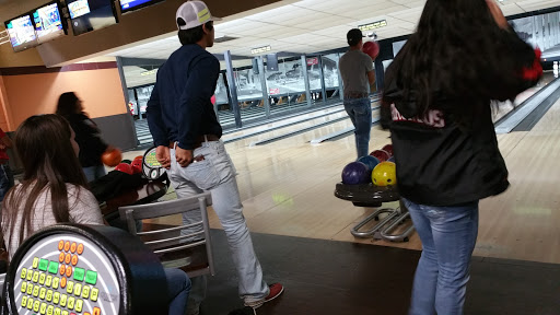Bowling Alley «Stadium Lanes Bowling Center», reviews and photos, 2105 Knickerbocker Rd, San Angelo, TX 76904, USA