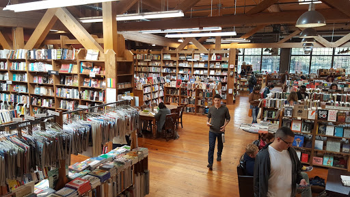 Bookstores open on Sundays Seattle