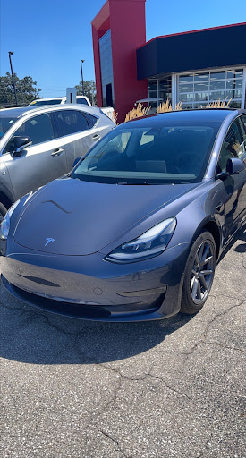 Auto Body Shop «Graham Body Shop», reviews and photos, 5913 Meredith Dr, Des Moines, IA 50322, USA