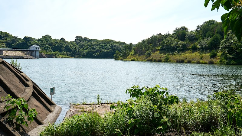 未来湖 真締川ダム