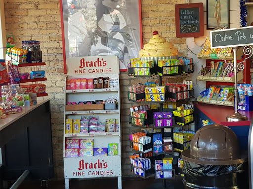 American Restaurant «Lickity Split Frozen Custard», reviews and photos, 6056 N Broadway St, Chicago, IL 60660, USA