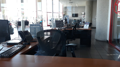 Toyota Dealer «AutoNation Toyota Buena Park», reviews and photos, 6400 Beach Blvd, Buena Park, CA 90621, USA