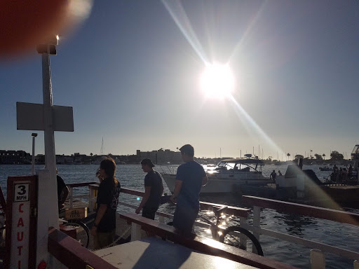 Grocery Store «Island Market», reviews and photos, 500 S Bay Front # A, Newport Beach, CA 92662, USA