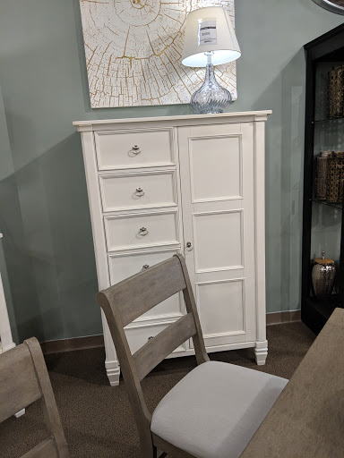 Furniture Store «Ashley Furniture HomeStore», reviews and photos, 2804 Interstate 45 N, Conroe, TX 77303, USA