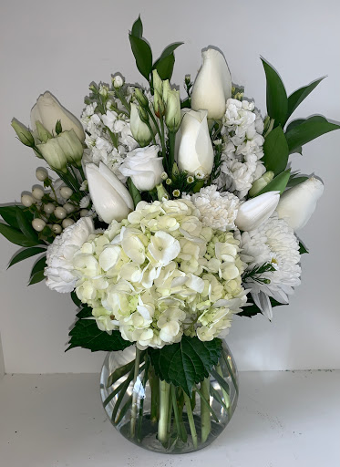 Florist «Flowers By Lorraine», reviews and photos, 541 Boston St, Lynn, MA 01905, USA