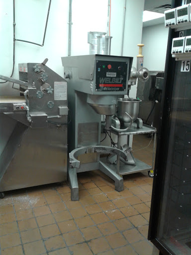 Fast Food Restaurant «Crispy Yummy donuts & Great food», reviews and photos, 501 Church St, Conway, SC 29526, USA