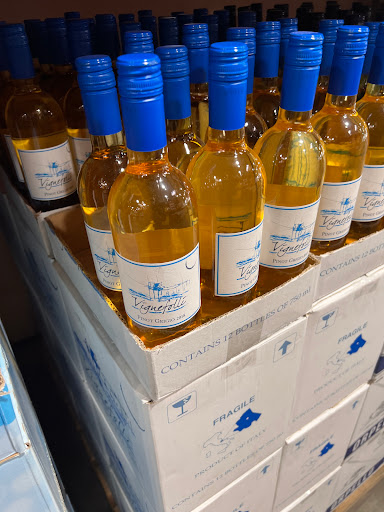 Liquor Store «Westbury Liquors», reviews and photos, 1250 Old Country Rd, Westbury, NY 11590, USA