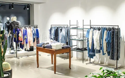 Jolie Fashion Store image