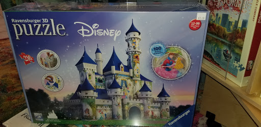 Florist «Crimson Ridge Florist Rockford», reviews and photos, 735 N Perryville Rd, Rockford, IL 61107, USA