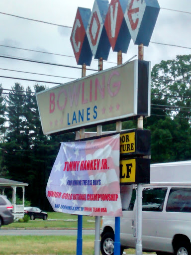 Bowling Alley «Cove Bowling Lanes», reviews and photos, 109 Stockbridge Rd, Great Barrington, MA 01230, USA