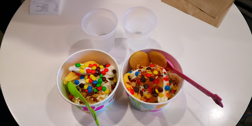 Frozen Yogurt Shop «Yogurtland», reviews and photos, 1000 N Western Ave #102, San Pedro, CA 90732, USA