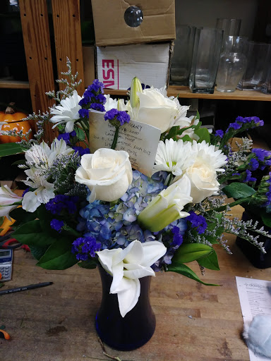 Florist «Amaranth Florist», reviews and photos, 109 N Essex Ave, Narberth, PA 19072, USA