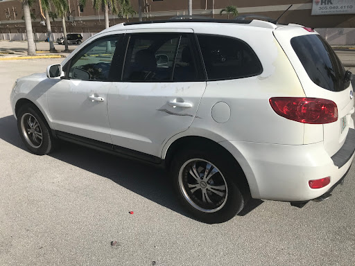 Auto Body Shop «Maaco Collision Repair & Auto Painting», reviews and photos, 2120 Wiley St, Hollywood, FL 33020, USA