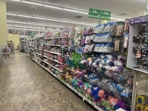 Dollar Store «Dollar Tree», reviews and photos, 7001 Cermak Rd, Berwyn, IL 60402, USA