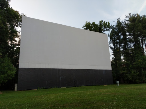 Drive-in Movie Theater «Overlook Drive-In Theatre», reviews and photos, 126 De Garmo Rd, Poughkeepsie, NY 12601, USA