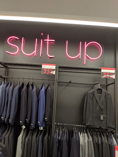 Department Store «Saks OFF 5TH», reviews and photos, 6502 Springfield Mall, Springfield, VA 22150, USA