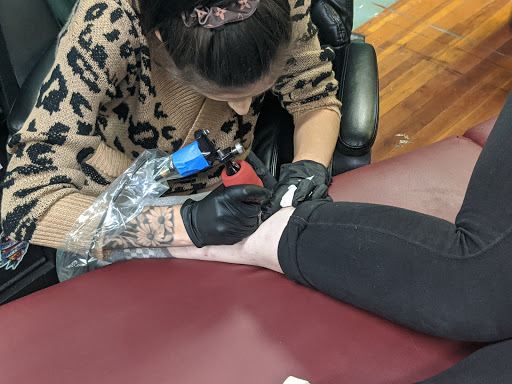 Tattoo Shop «Ink and Iron Tattoo Parlour and Gallery», reviews and photos, 1505 Adams St, Toledo, OH 43604, USA