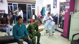 Status Peluqueria - photo 1