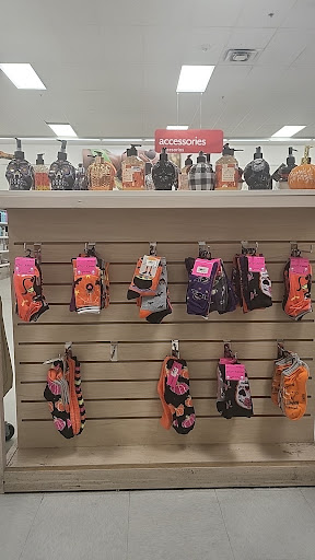 Department Store «Bealls Outlet», reviews and photos, 2738 W Hillsborough Ave, Tampa, FL 33614, USA