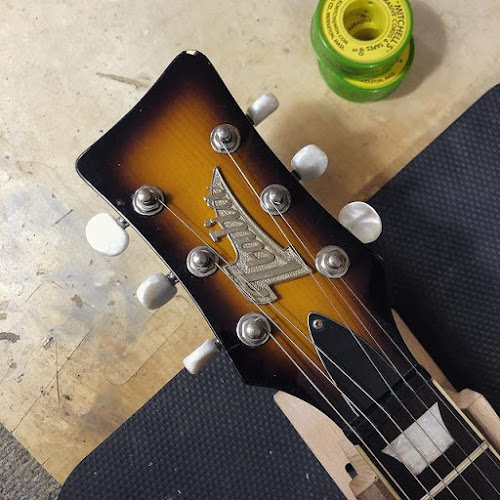 Opinii despre Daro atelier în Figueira da Foz - Loja de instrumentos musicais