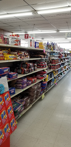 Grocery Store «Farmers Market», reviews and photos, 103 W 2nd St N, Wright City, MO 63390, USA