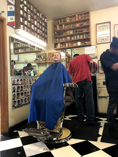 Barber Shop «Belleview Barber Shop», reviews and photos, 2346 E Fairmount Ave, Phoenix, AZ 85016, USA