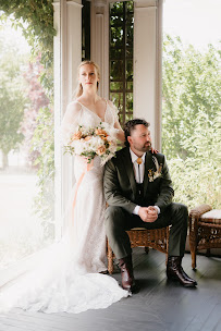 Hannah Bee Photography Collective - Photo 4 - Car repair in Medford, OR, Medford