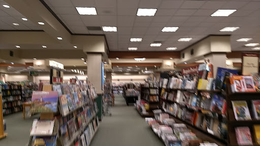 Book Store «Barnes & Noble», reviews and photos, 444 Broadway, Saugus, MA 01906, USA