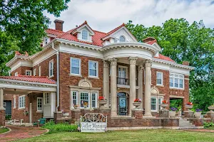 Gufler Mansion image