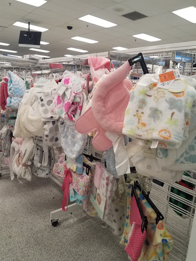 Clothing Store «Ross Dress for Less», reviews and photos, 560 N Euclid St, Anaheim, CA 92801, USA