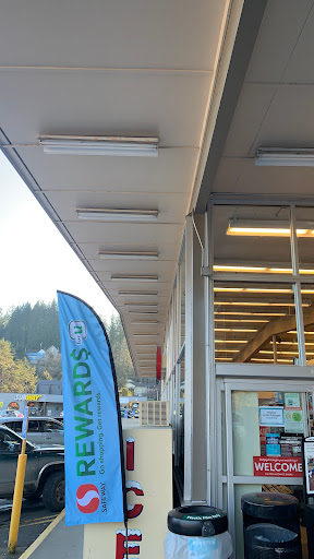 Grocery Store «Safeway», reviews and photos, 401 E Columbia River Hwy, Clatskanie, OR 97016, USA