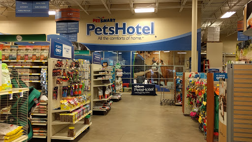 Pet Supply Store «PetSmart», reviews and photos, 6535 Frontier Dr, Springfield, VA 22150, USA