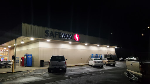Grocery Store «Safeway», reviews and photos, 401 E Columbia River Hwy, Clatskanie, OR 97016, USA
