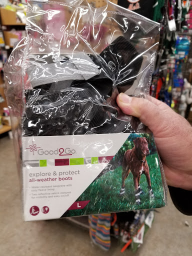 Pet Supply Store «Petco Animal Supplies», reviews and photos, 2824 Long Beach Rd, Oceanside, NY 11572, USA