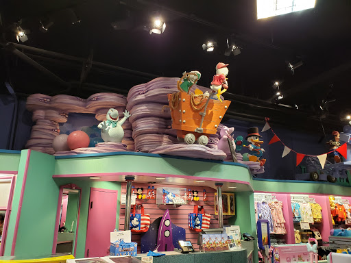 Toy Store «Disney Store», reviews and photos, 7900 Shelbyville Rd, Louisville, KY 40222, USA