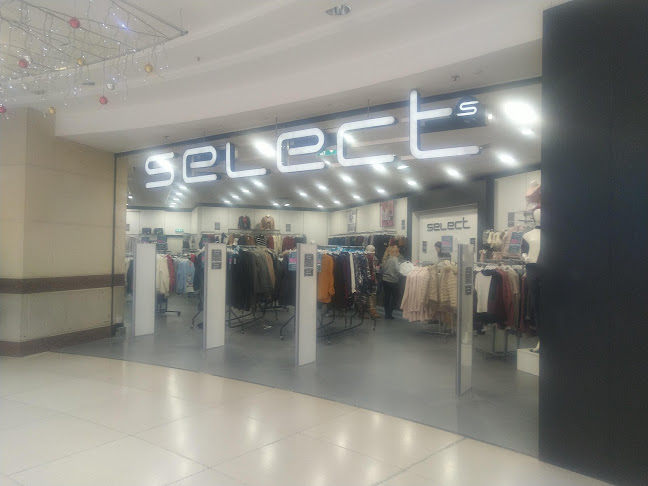 Reviews of Select Fashion in Ipswich - Clothing store