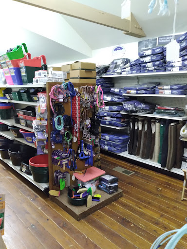 Pet Supply Store «Union Mills», reviews and photos, 14822 S Union Mills Rd, Mulino, OR 97042, USA