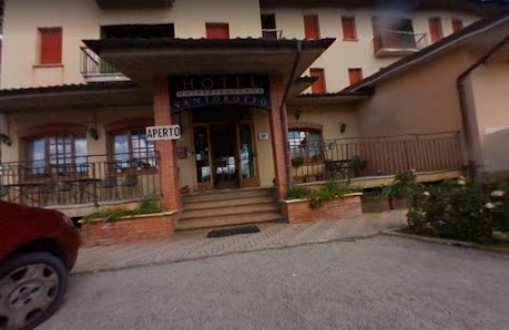 Hotel Santorotto Via Trento, 171, 53048 Sinalunga SI, Italia
