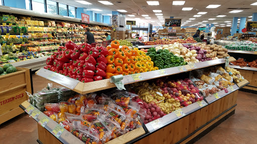 Shopping Mall «Village Square Shopping Center», reviews and photos, 1262 W Boston Post Rd, Larchmont, NY 10538, USA