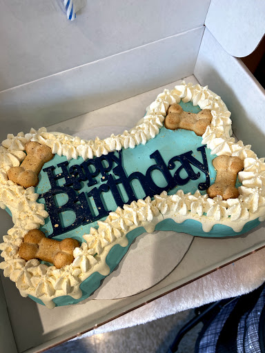 Pet Supply Store «Haute Dogs Boutique & Barkery», reviews and photos, 507 Georgia St, Vallejo, CA 94590, USA